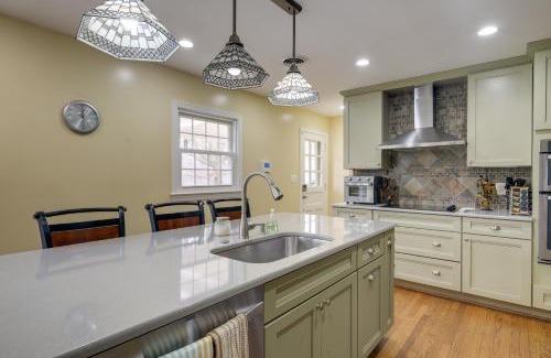 Brookeville Casa | Nature Getaway with On-Site Trails, 17 Mi to DC!