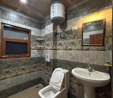 Mashobra Casa | Nature Heaven Homestay