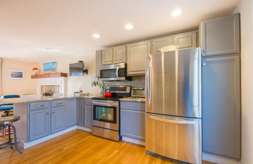 Mashpee Casa | Nature Lover's Pondside Getaway