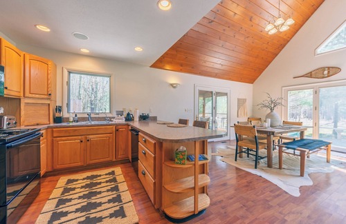 Fennville Casa | Nature lovers delight, private hot tub and a short walk to Lake MI