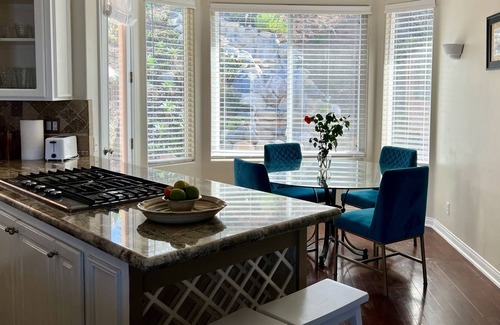 Vista Casa | Nature lovers hidden oasis. Multi unit property to be respectfully shared.