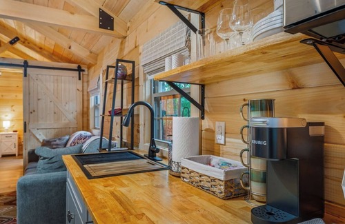 Mentone Cabina | Nature Lover’s Hideaway: Cozy Cabin with Amenities