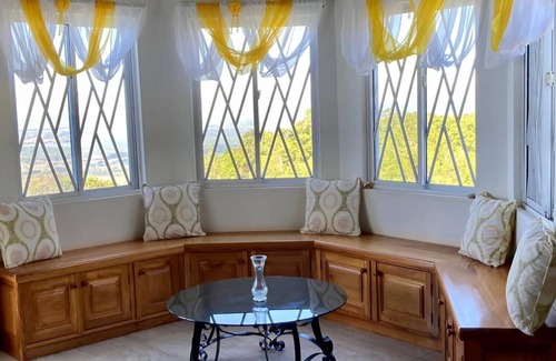 Cave Cama Y Desayuno | Nature lovers paradise overlooking the turquoise Caribbean sea