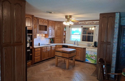 Iola Casa | Nature Lovers' Retreat! Ride, Bike, Fish: 3BR Ranch Home with Lake and Trails!