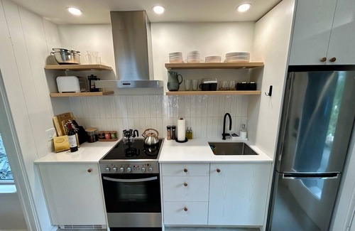 Port Renfrew Cabaña | Nature Meets Nordic: Cozy Cottage with Hot Tub in Port Renfrew