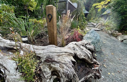 Port Renfrew Cabaña | Nature Meets Nordic: Cozy Cottage with Hot Tub in Port Renfrew