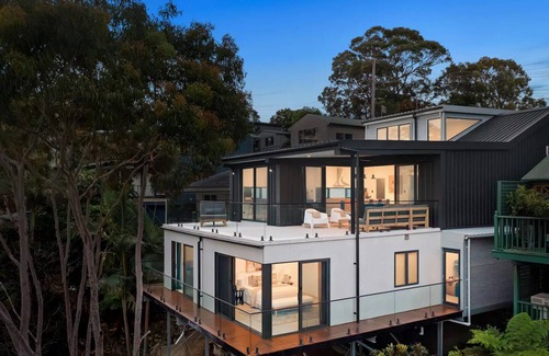 Horsfield Bay Casa | Nature meets Opulence at Aquilae