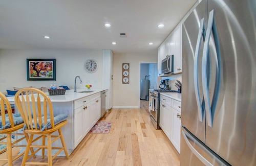 Mount Pleasant Casa | Nature Retreat just minutes to Downtown Charleston & the Beach!