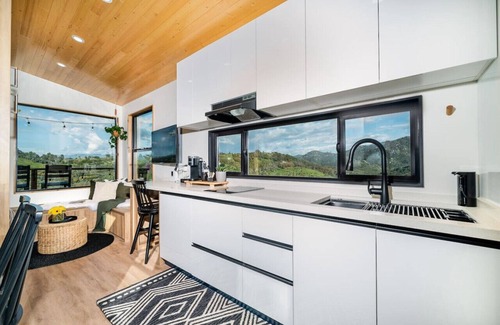 Vista Casa | Nature Retreat w/ Hot Tub, Fire Pit and Privacy
