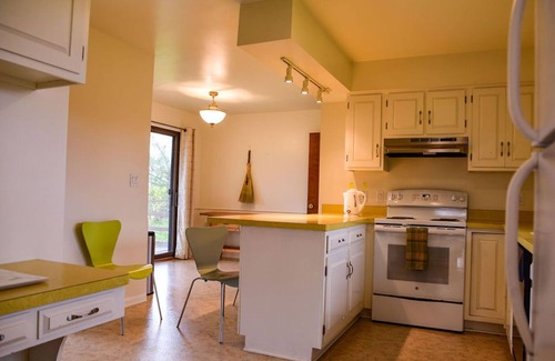 Sharon Township Complejo | Nature-Retreat with Glamping Cabins & Swimming Pond