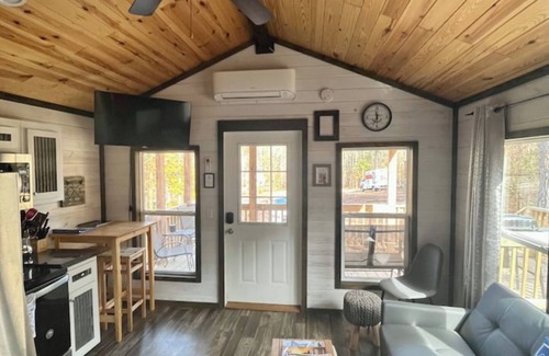 Jacksons' Gap Cabina | Nature’s Cove Cabin B-kayaks/fire pit/pet friendly