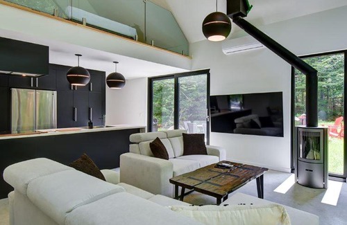 Lac Superieur Village Chalet De Esquí | Nature's Paradis 3 bedrooms by Rcnt Chalets
