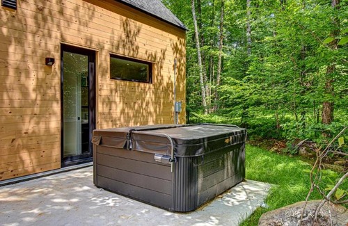 Lac Superieur Village Chalet De Esquí | Nature's Paradis 3 bedrooms by Rcnt Chalets