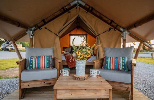 Cassville Alquiler De RV | Nature's Summer Retreat near Roaring River Park