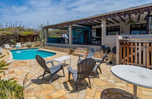 San Fuego Casa | Nature Scape Villa with Pool in National Park