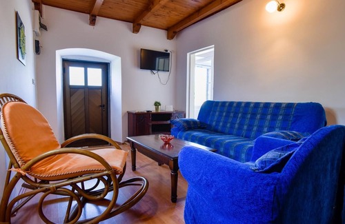 Kovaci Casa | Nature View House w Terrace Near Beach in Budva