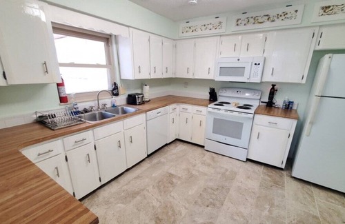 St. Augustine South Casa | Natures Paradise, 3 bedroom, 2 bath, Pool home, WIFI