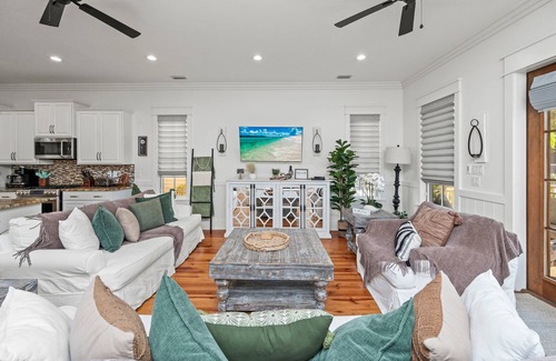 Santa Rosa Beach Casa | NatureWalk ~ Minutes to Seaside, Bikes, Pools, Pickleball
