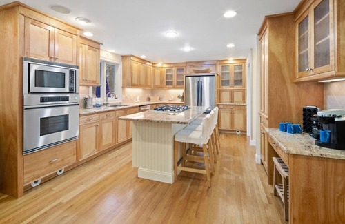 East Orleans Casa | Nauset Beach Retreat! Pool w/Spa & Gas Fire Pit