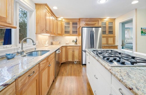 East Orleans Casa | Nauset Beach Retreat! Pool w/Spa & Gas Fire Pit