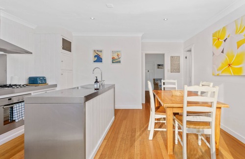 Jervis Bay Cabaña | Nautica Beach Cottage - Coastal Haven in Currarong
