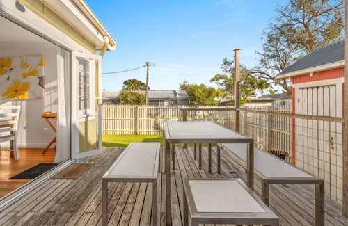 Jervis Bay Cabaña | Nautica Beach Cottage - Coastal Haven in Currarong