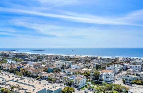Marina del Rey Apartamento | Nautical 2 Bedroom with Beautiful Ocean Views