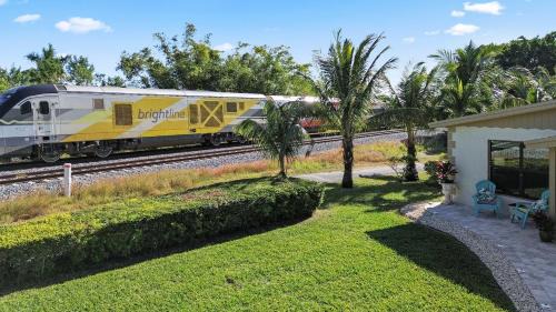 Jensen Beach Casa | Nautical 3-Bedroom Hideaway only 10min to the Beach!