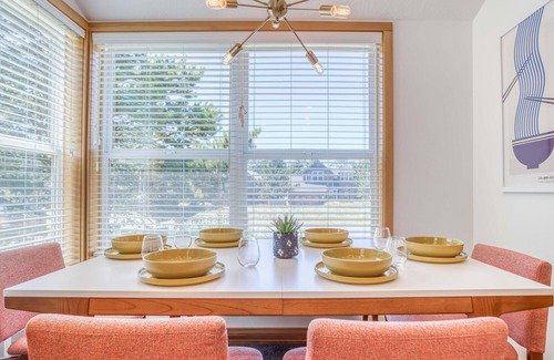 Pacific City Condominio | Nautical by Nature