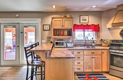 Lubec Cabaña | Nautical Lubec Cottage w/ Fire Pit & Grill!