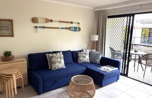 Noosaville Apartamento | Nautical Stylish Ground Level 1 Bedroom Unit