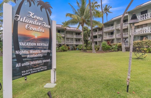 Historic Kailua Village Condominio | Nautical Theme Garden View Studio - Kona Islander Inn Condos Condo by RedAwning