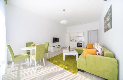Dobra Voda Apartamento | Nautilus Apartments