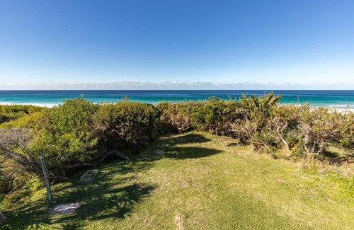 Blueys Beach Casa | Nautilus At Blueys . Beachfront