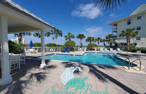 Navarre Beach Apartamento | Navarre Beach Landing - Beach Gear Included - Walk to Beach - Sunset Views