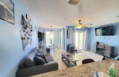 Navarre Beach Apartamento | Navarre Beach Landing - Beach Gear Included - Walk to Beach - Sunset Views