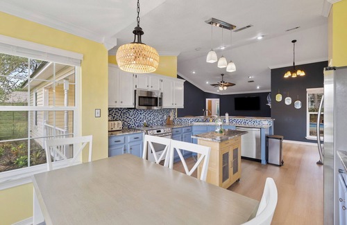 Navarre Casa | Navarre retreat with private pool