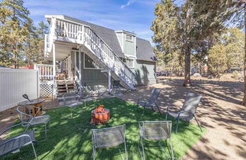 Whispering Forest Casa | Navigate Stays Best Location Pet Friendly Games