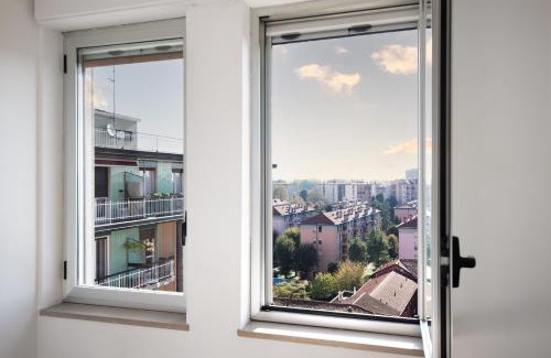 Stadera Apartamento | [Navigli - Duomo] Magnificent View of the Skyline