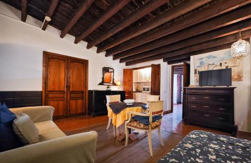 Centro de Ibiza Apartamento | Navila Pasillo Superior