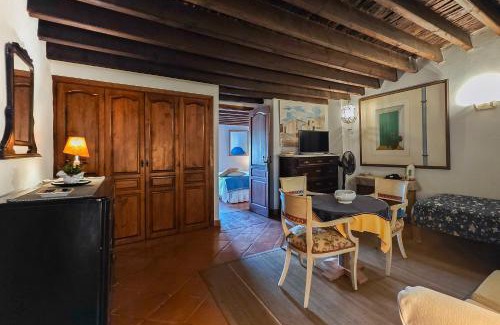 Centro de Ibiza Apartamento | Navila Pasillo Superior