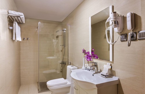 Al Khobar Hotel | Naviti Warwick Al Khobar