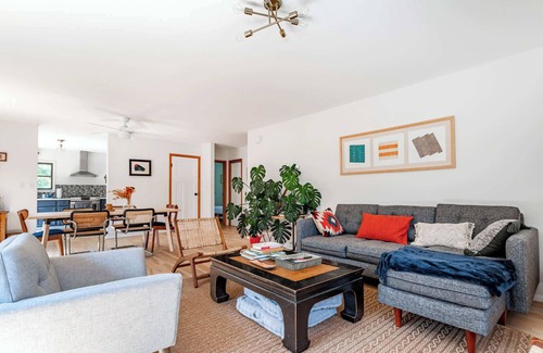 Hollowville Casa | Navywood: Scandi | Peaceful | Red Hook/Rhinebeck