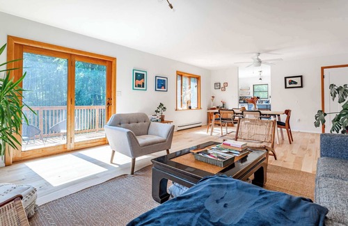 Hollowville Casa | Navywood: Scandi | Peaceful | Red Hook/Rhinebeck