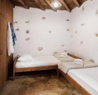 Naxos Casa | Naxos Alyko Traditional Vacation House 'Mitatos'