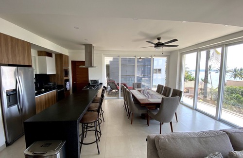 Bucerías Apartamento | Nayri Ocean 401 APT beach front condo in Golden zone Bucerias
