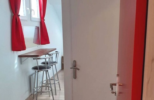 Razac-sur-l'Isle Apartamento | (N°08) New studio with free private parking
