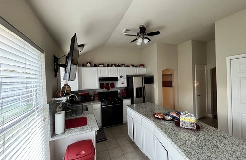Atascocita Casa | NE Houston, Whole House, 3 bed 2 bath, 15 min from IAH Airport