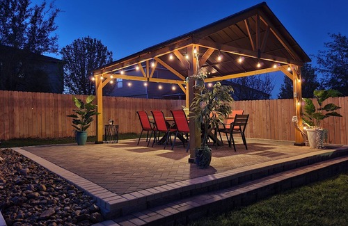 Cibolo Casa | NE SA Retreat | Fire Pit Patio Family Fun