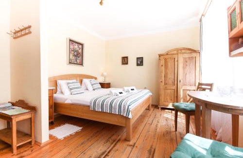 Mikulov Casa | (Ne)vinná kavárna